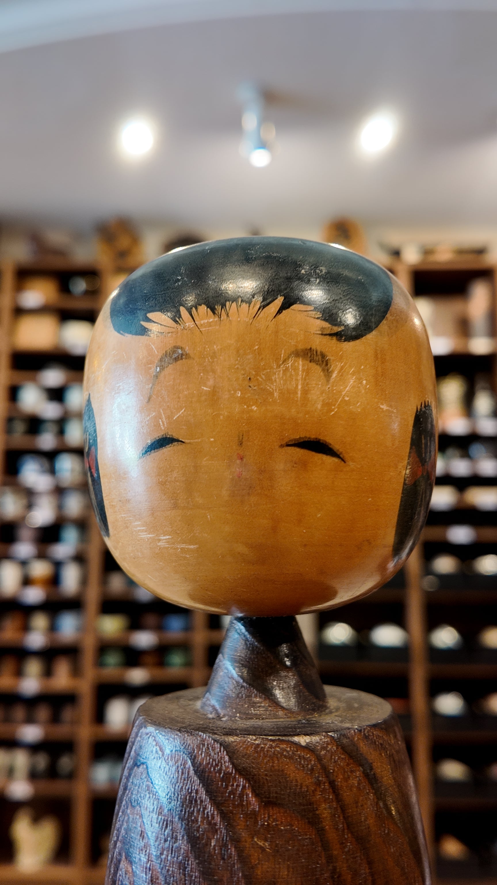 Poupée Kokeshi Vintage Japonaise – Artisanat Traditionnel – Objet Décoratif Japon – Cadeau Unique – Bois Peint Main
