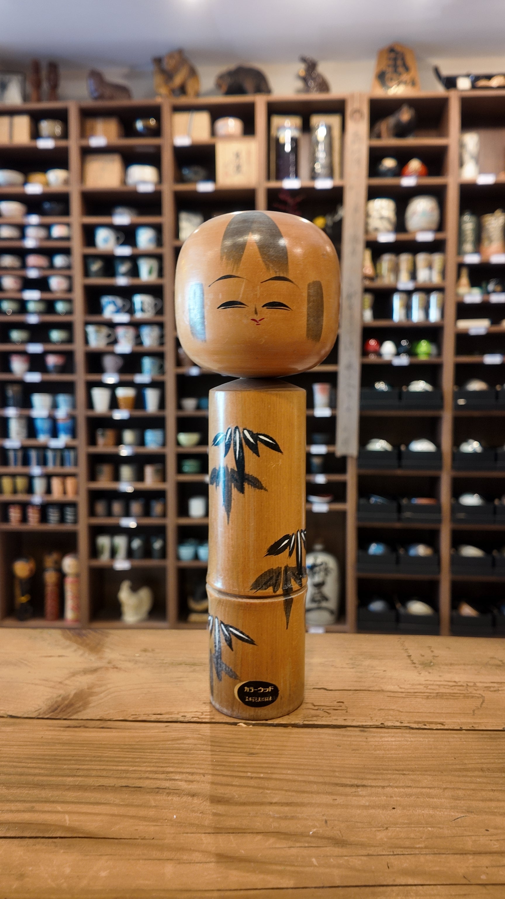 Poupée Kokeshi Vintage Japonaise – Artisanat Traditionnel – Objet Décoratif Japon – Cadeau Unique – Bois Peint Main